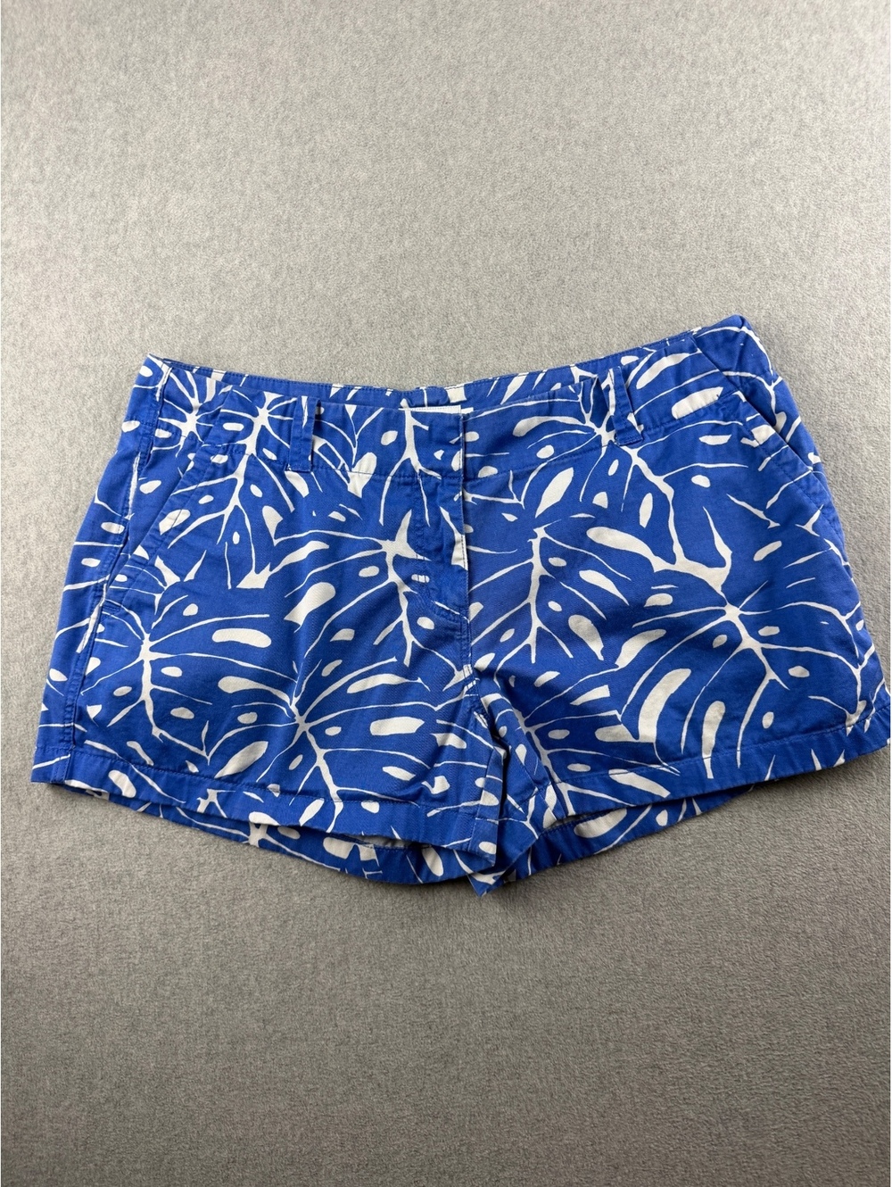 Vineyard Vines Womens 10 Monstera Leaf Shorts Blue White Tropical Chino